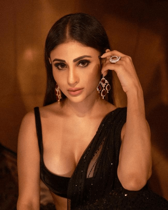 Mouni Roy Age